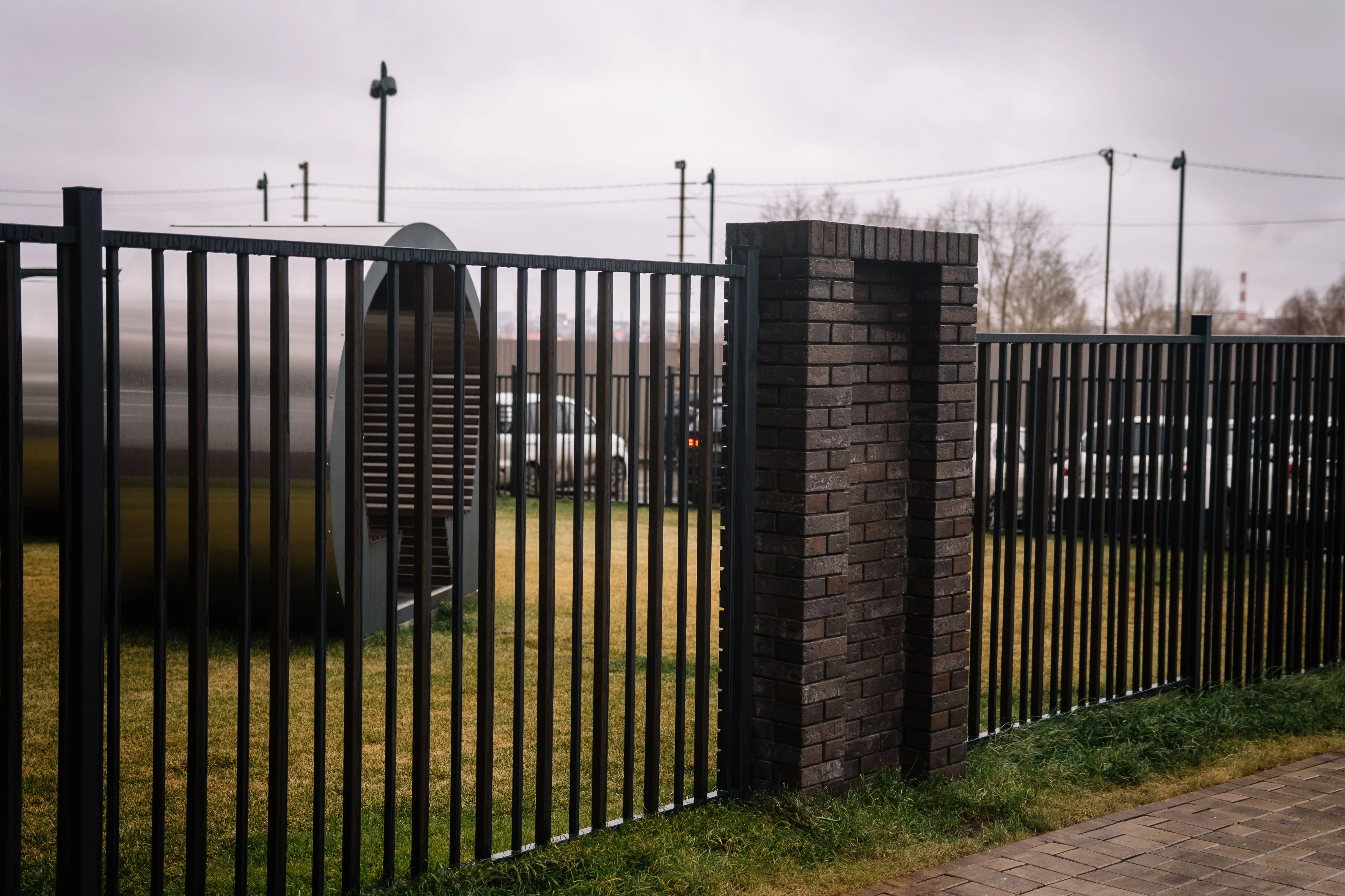 Кирпич керамический лицевой Ликолор Тайга графит магма 1 НФ – купить по низкой цене в Екатеринбурге в интернет-магазине Стройснаб Кирпич керамический лицевой Ликолор Тайга графит магма 1 НФ в Екатеринбурге