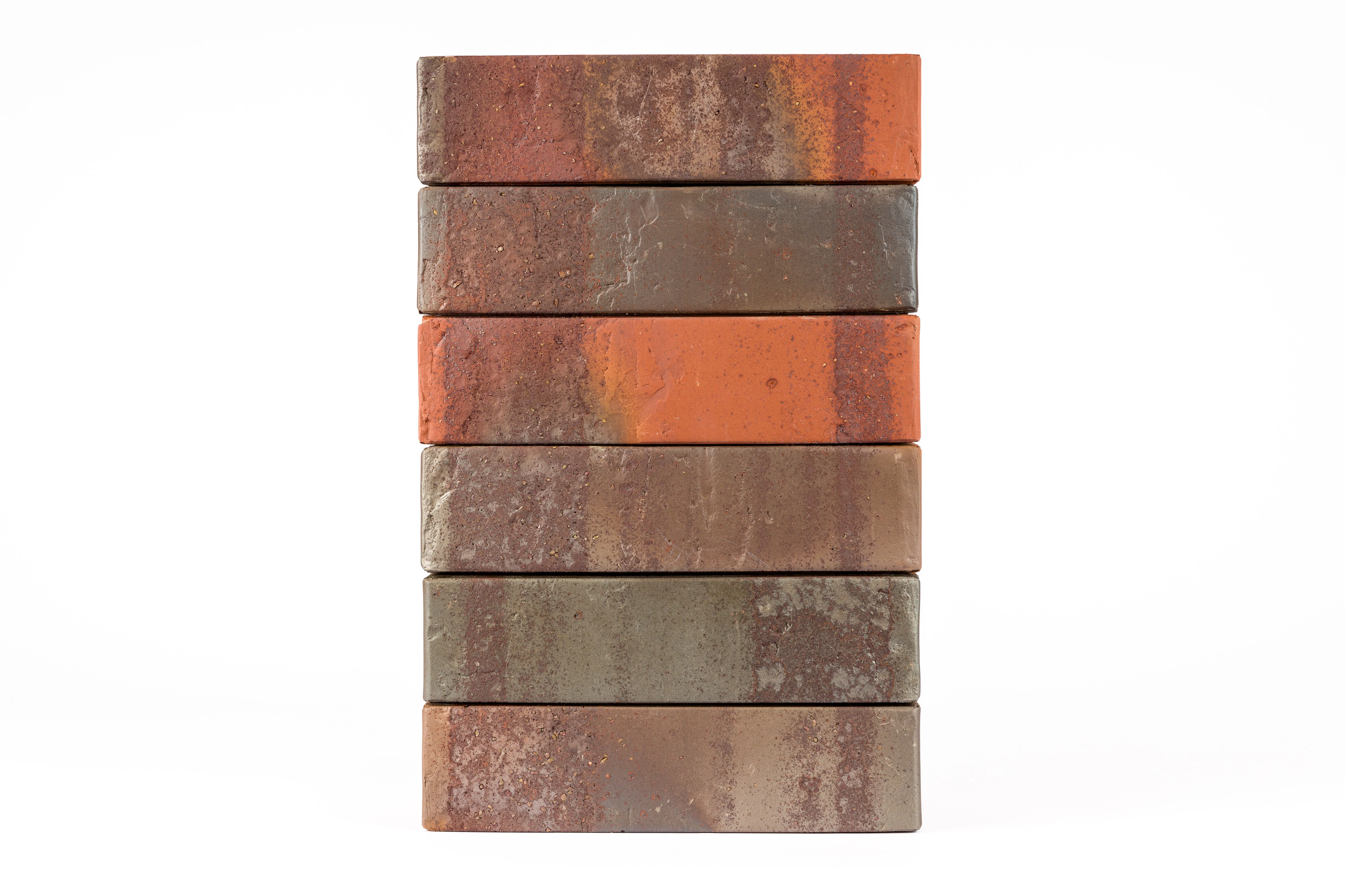 Кирпич керамический лицевой Ликолор Тайга Вулканы Хранитель тишины 0,7 НФ – купить по низкой цене в Екатеринбурге в интернет-магазине Стройснаб Кирпич керамический лицевой Ликолор Тайга Вулканы Хранитель тишины 0,7 НФ в Екатеринбурге