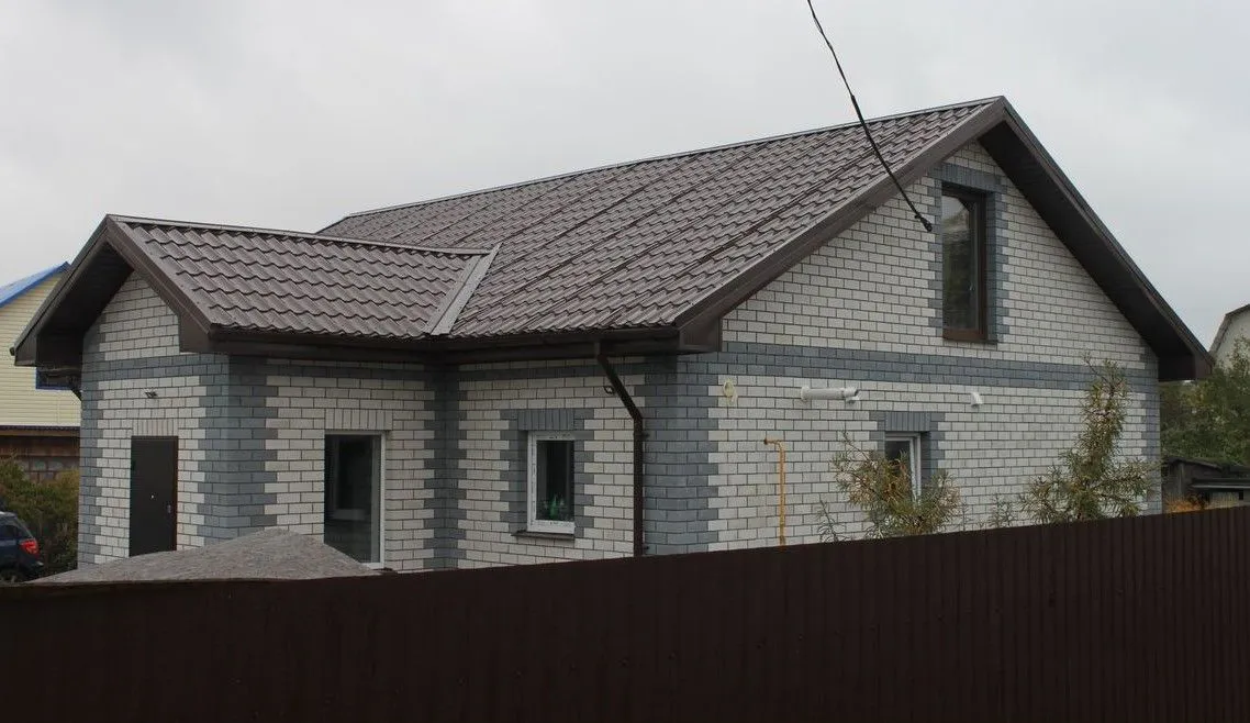 Кирпич силикатный лицевой Поревит Серый 1,4 НФ – купить по низкой цене в Екатеринбурге в интернет-магазине Стройснаб Кирпич силикатный лицевой Поревит Серый 1,4 НФ в Екатеринбурге