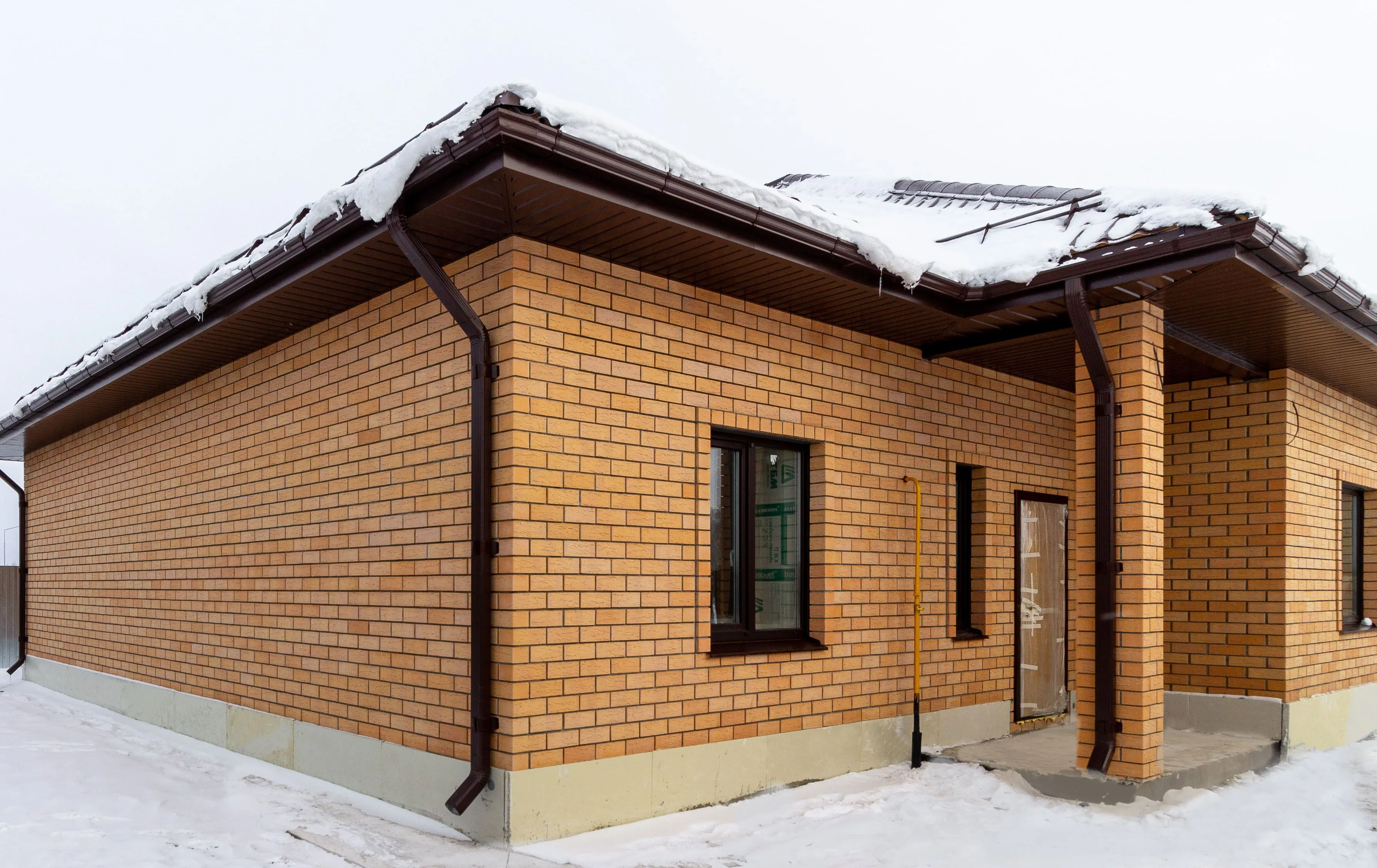 Кирпич керамический лицевой Фурбау Кремовый велюр 1,4 НФ – купить по низкой цене в Екатеринбурге в интернет-магазине Стройснаб Кирпич керамический лицевой Фурбау Кремовый велюр 1,4 НФ в Екатеринбурге