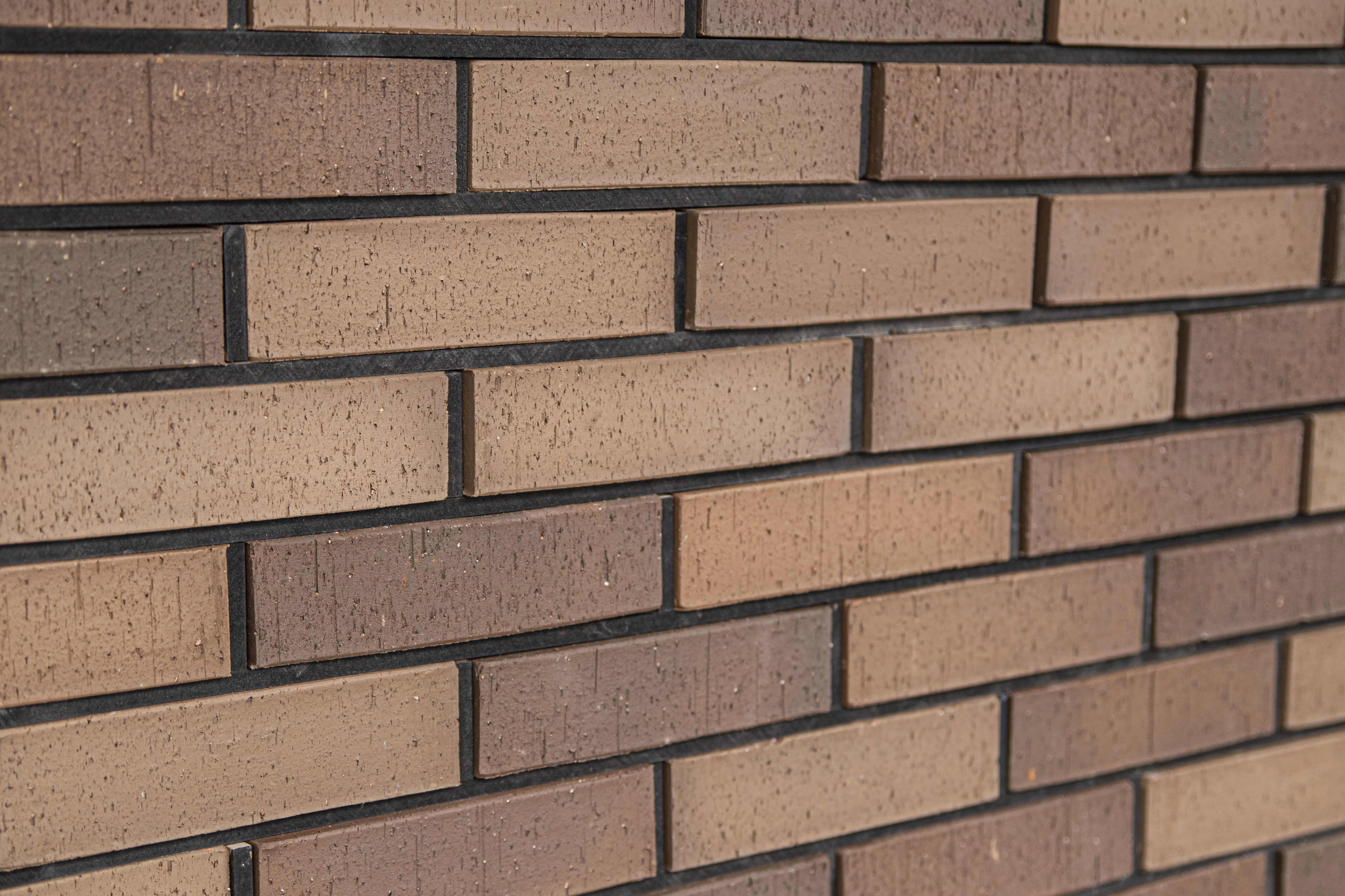 Клинкер фасадный Керма Premium Klinker 0,5 НФ Коричневый каре – купить по низкой цене в Екатеринбурге в интернет-магазине Стройснаб Клинкер фасадный Керма Premium Klinker 0,5 НФ Коричневый каре в Екатеринбурге