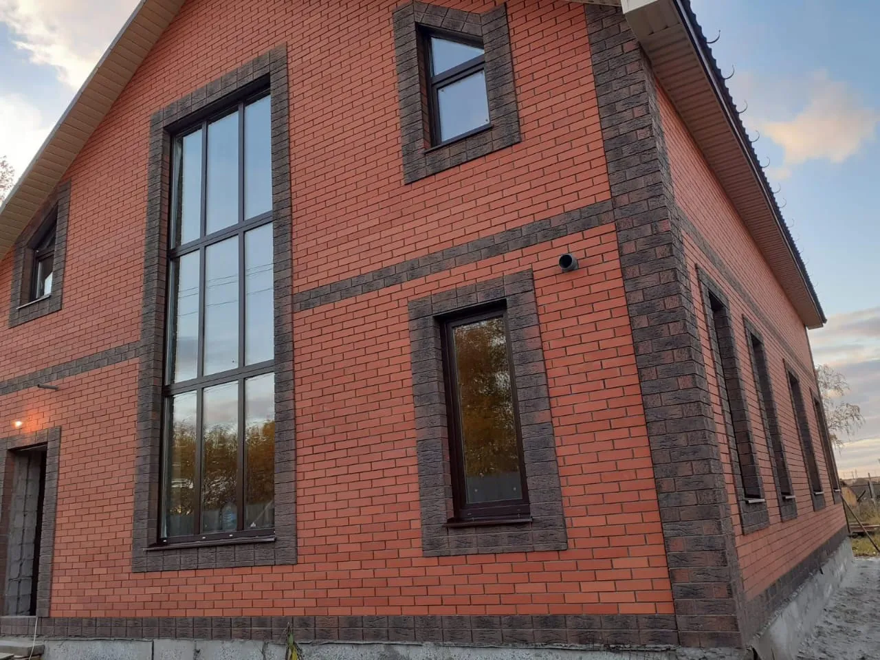 Кирпич керамический лицевой Фурбау Бавария дарк 1,4 НФ – купить по низкой цене в Екатеринбурге в интернет-магазине Стройснаб Кирпич керамический лицевой Фурбау Бавария дарк 1,4 НФ в Екатеринбурге