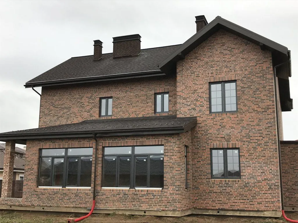 Кирпич керамический лицевой ЛСР красный флеш гладкий 1 НФ (420шт) – купить по низкой цене в Екатеринбурге в интернет-магазине Стройснаб Кирпич керамический лицевой ЛСР красный флеш гладкий 1 НФ (420шт) в Екатеринбурге