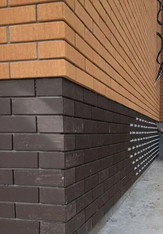 Кирпич керамический лицевой ЖКЗ соломенный бархат 0,7 НФ – купить по низкой цене в Екатеринбурге в интернет-магазине Стройснаб Кирпич керамический лицевой ЖКЗ соломенный бархат 0,7 НФ в Екатеринбурге