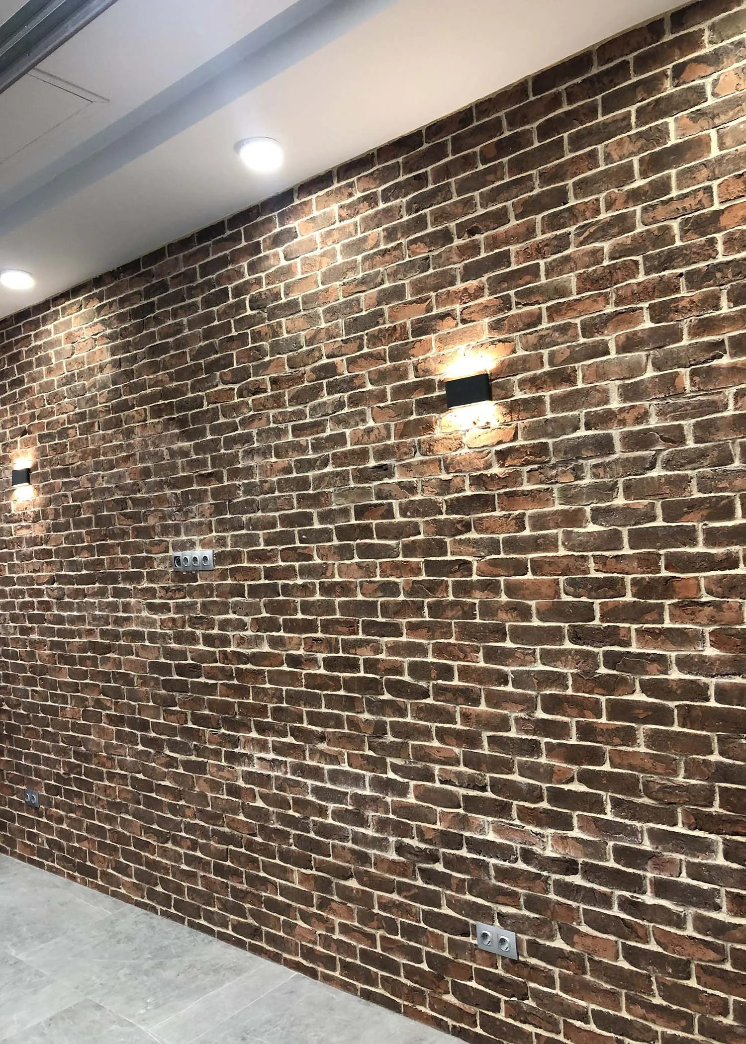 Кирпич ручной формовки Faber Jar Петровский Штандарт Черно-красный – купить по низкой цене в Екатеринбурге в интернет-магазине Стройснаб Кирпич ручной формовки Faber Jar Петровский Штандарт Черно-красный в Екатеринбурге