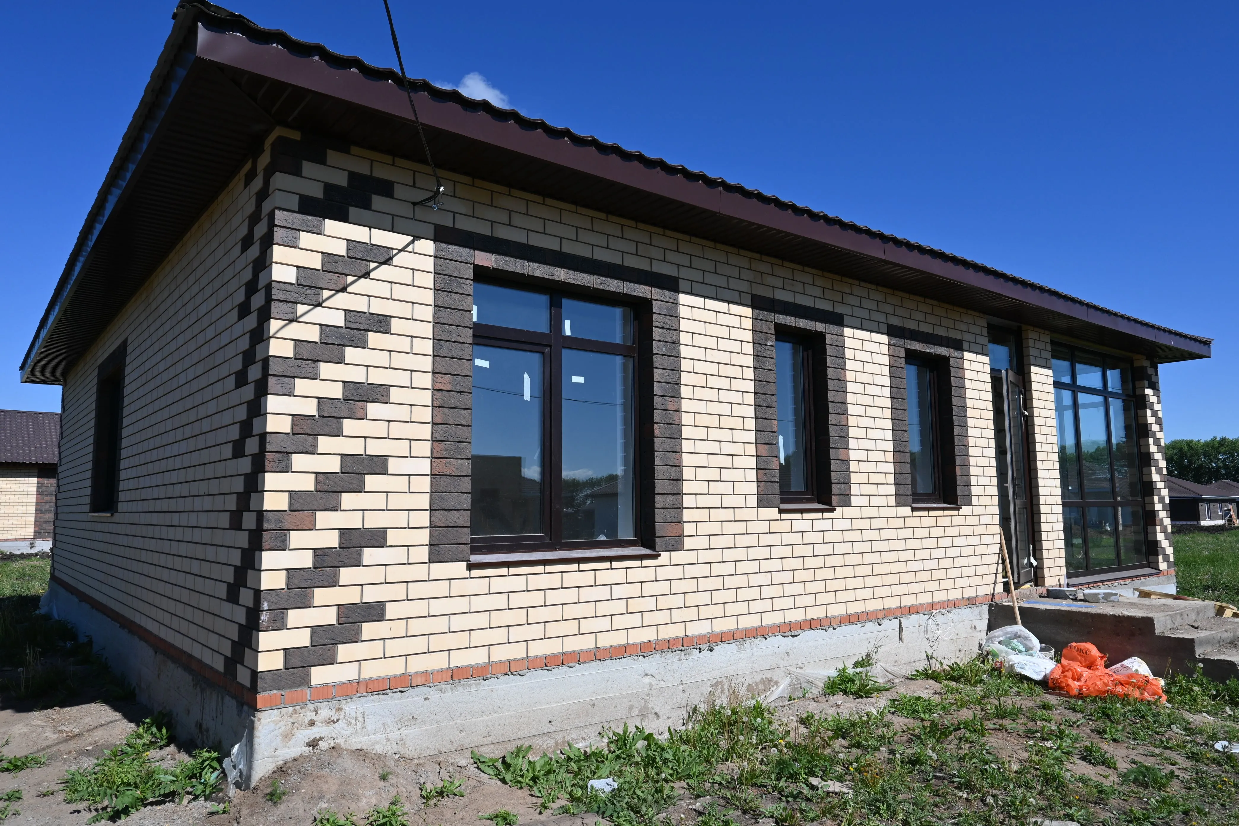 Кирпич керамический лицевой Фурбау Сливки рустика меланж 1,4 НФ – купить по низкой цене в Екатеринбурге в интернет-магазине Стройснаб Кирпич керамический лицевой Фурбау Сливки рустика меланж 1,4 НФ в Екатеринбурге