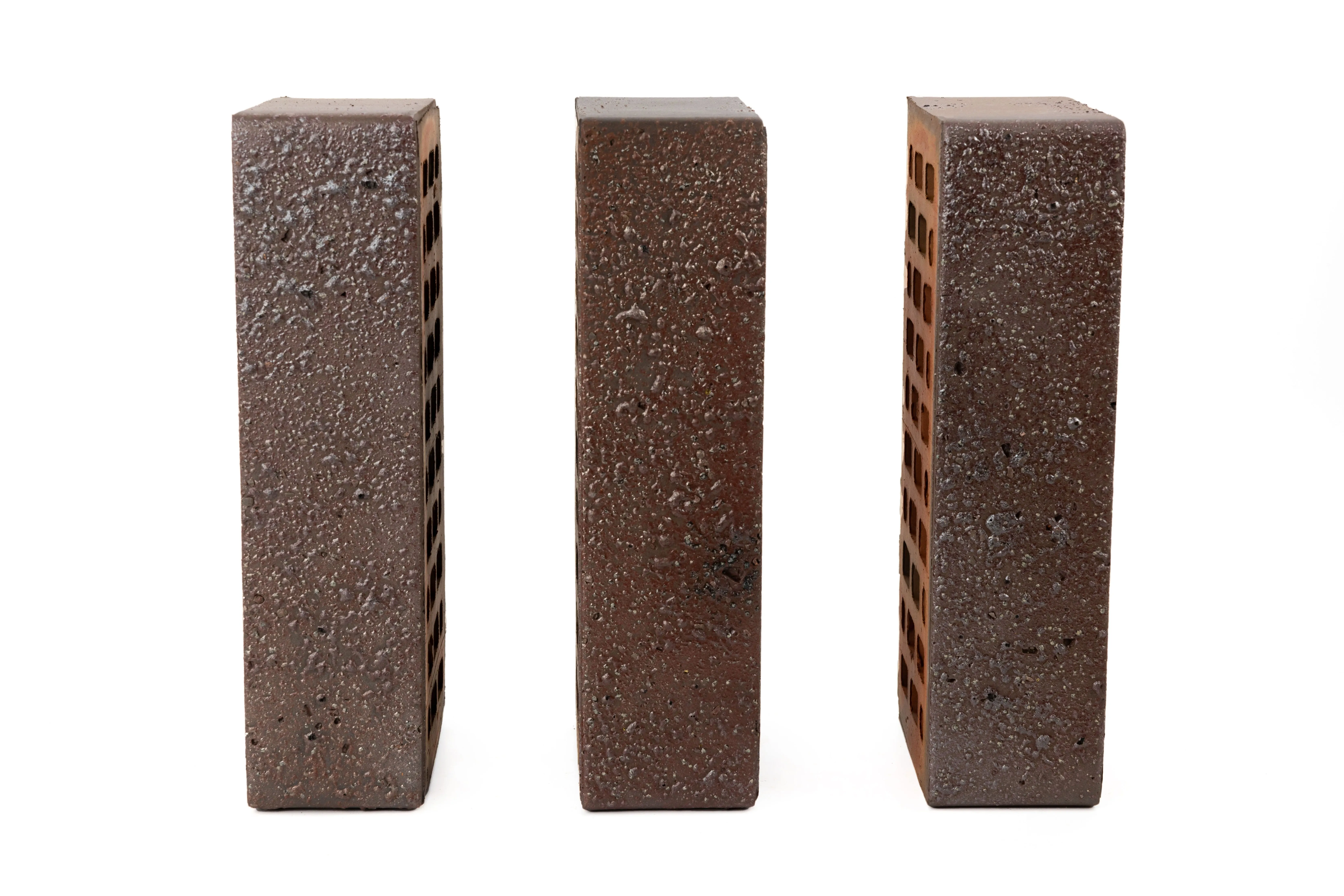 Кирпич керамический Ликолор одинарный Тайга Гиацинт – купить по низкой цене в Екатеринбурге в интернет-магазине Стройснаб Кирпич керамический Ликолор одинарный Тайга Гиацинт в Екатеринбурге