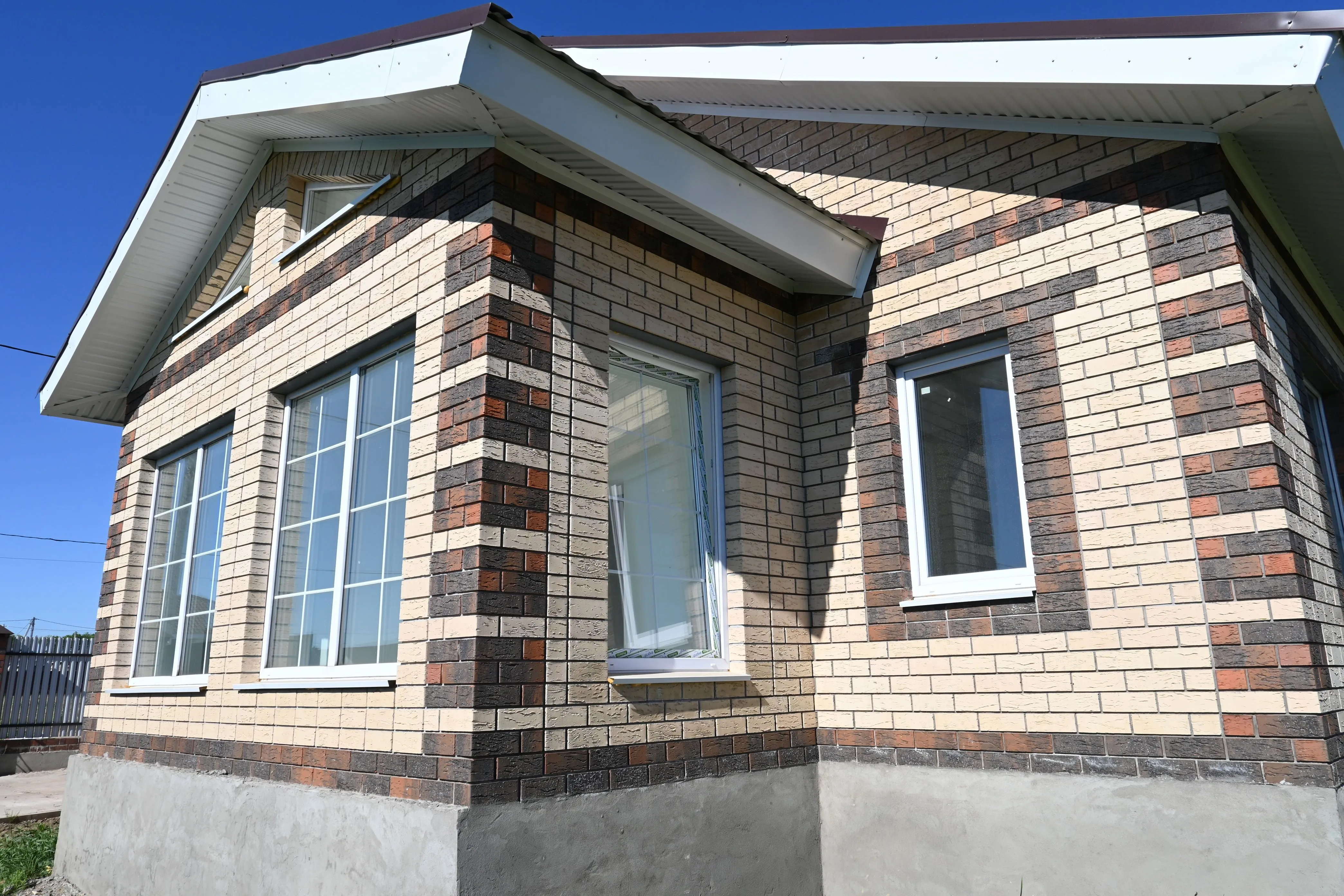 Кирпич керамический лицевой Фурбау Сливки рустика меланж 1,4 НФ – купить по низкой цене в Екатеринбурге в интернет-магазине Стройснаб Кирпич керамический лицевой Фурбау Сливки рустика меланж 1,4 НФ в Екатеринбурге