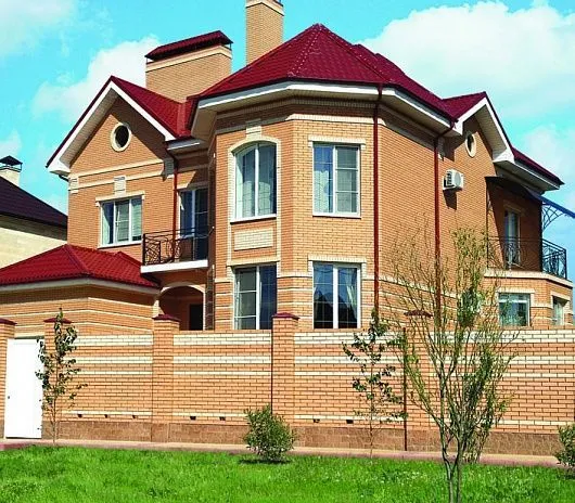 Кирпич керамический лицевой ЖКЗ соломенный гладкий 1 НФ – купить по низкой цене в Екатеринбурге в интернет-магазине Стройснаб Кирпич керамический лицевой ЖКЗ соломенный гладкий 1 НФ в Екатеринбурге