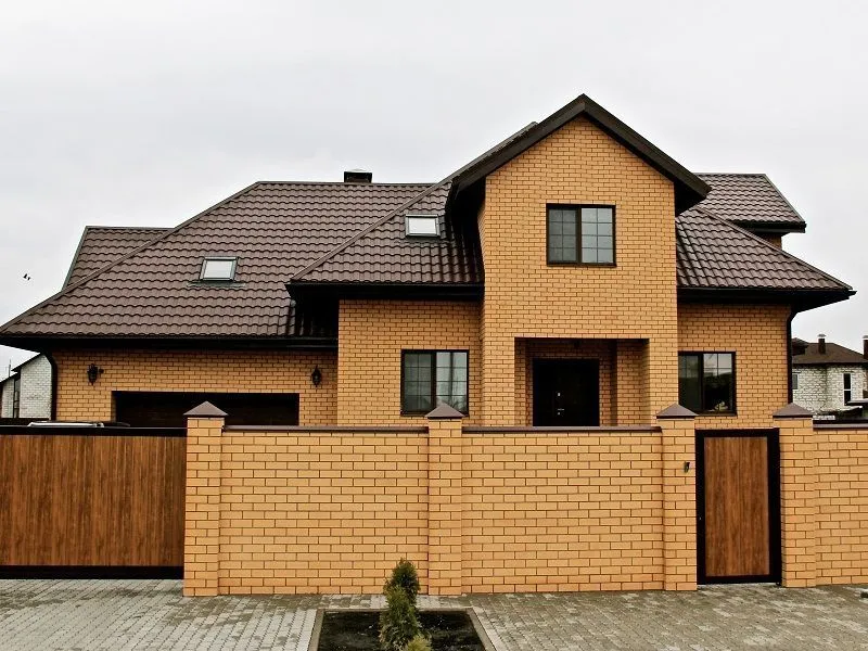 Кирпич керамический лицевой ОСМиБТ солома гладкий 0,96 НФ – купить по низкой цене в Екатеринбурге в интернет-магазине Стройснаб Кирпич керамический лицевой ОСМиБТ солома гладкий 0,96 НФ в Екатеринбурге