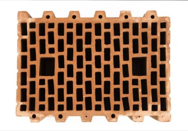38T-700x486