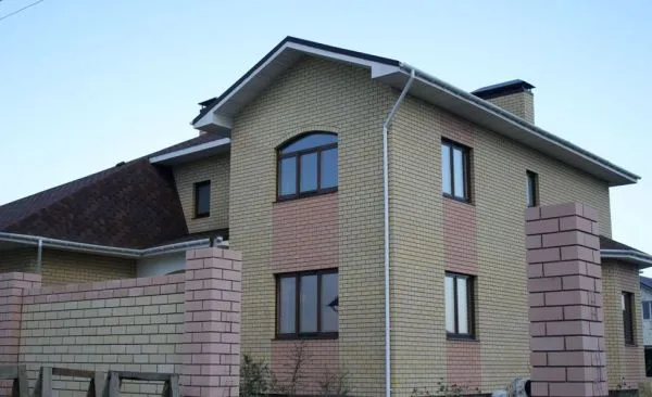 Кирпич силикатный Поревит лицевой одинарный пустотелый красный – купить по низкой цене в Екатеринбурге в интернет-магазине Стройснаб Кирпич силикатный Поревит лицевой одинарный пустотелый красный в Екатеринбурге