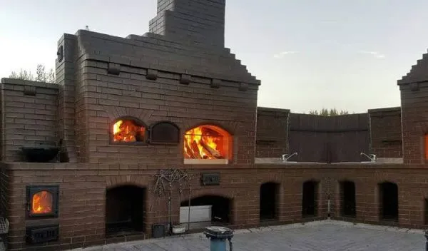 Кирпич керамический лицевой ЛСР коричневый гладкий полнотелый 1 НФ – купить по низкой цене в Екатеринбурге в интернет-магазине Стройснаб Кирпич керамический лицевой ЛСР коричневый гладкий полнотелый 1 НФ в Екатеринбурге