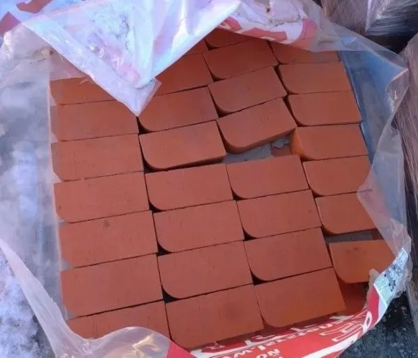 Красный угловой полнотелый ЛСР Красный угловой полнотелый ЛСР