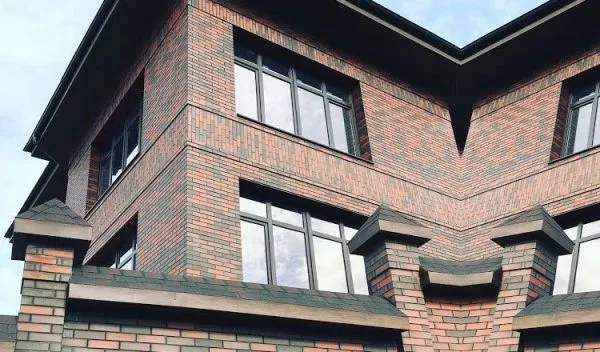 Кирпич керамический лицевой ЛСР красный флеш гладкий 1 НФ (420шт) в Екатеринбурге