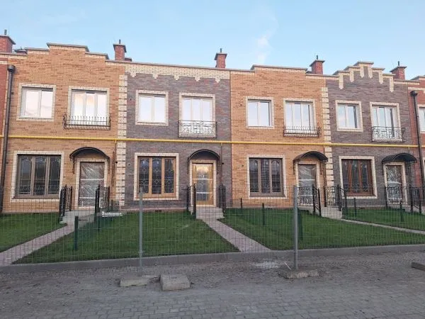 Камень счастья, Антрацит, Челси_ КП поселок  Березки (2)