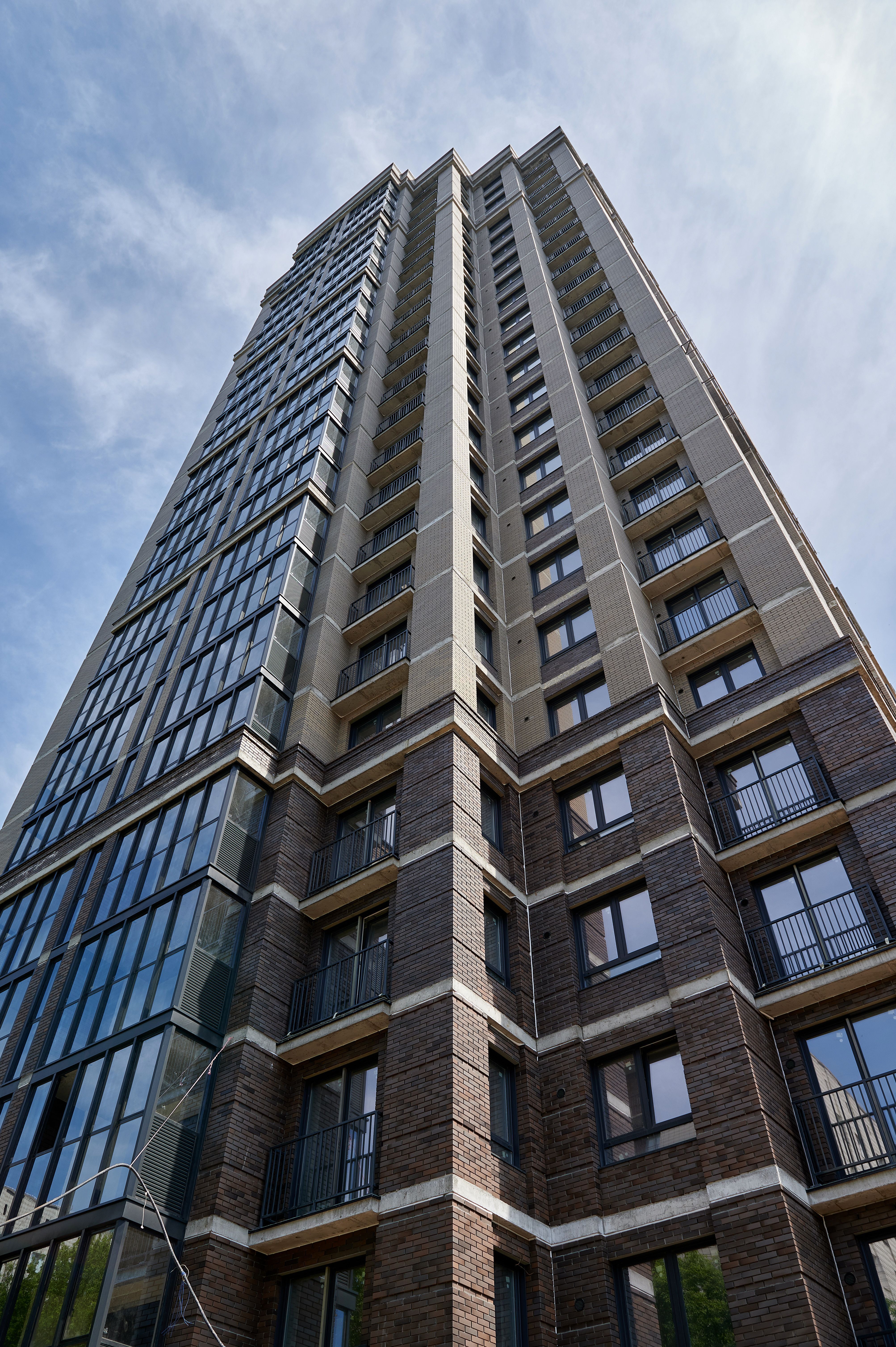 Кирпич керамический лицевой Ликолор серый гладкий 1 НФ – купить по низкой цене в Екатеринбурге в интернет-магазине Стройснаб Кирпич керамический лицевой Ликолор серый гладкий 1 НФ в Екатеринбурге