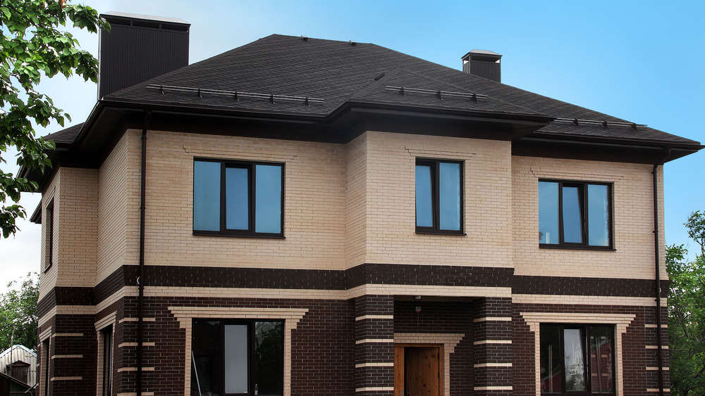 Кирпич керамический лицевой ЖКЗ слоновая кость гладкий 1 НФ – купить по низкой цене в Екатеринбурге в интернет-магазине Стройснаб Кирпич керамический лицевой ЖКЗ слоновая кость гладкий 1 НФ в Екатеринбурге