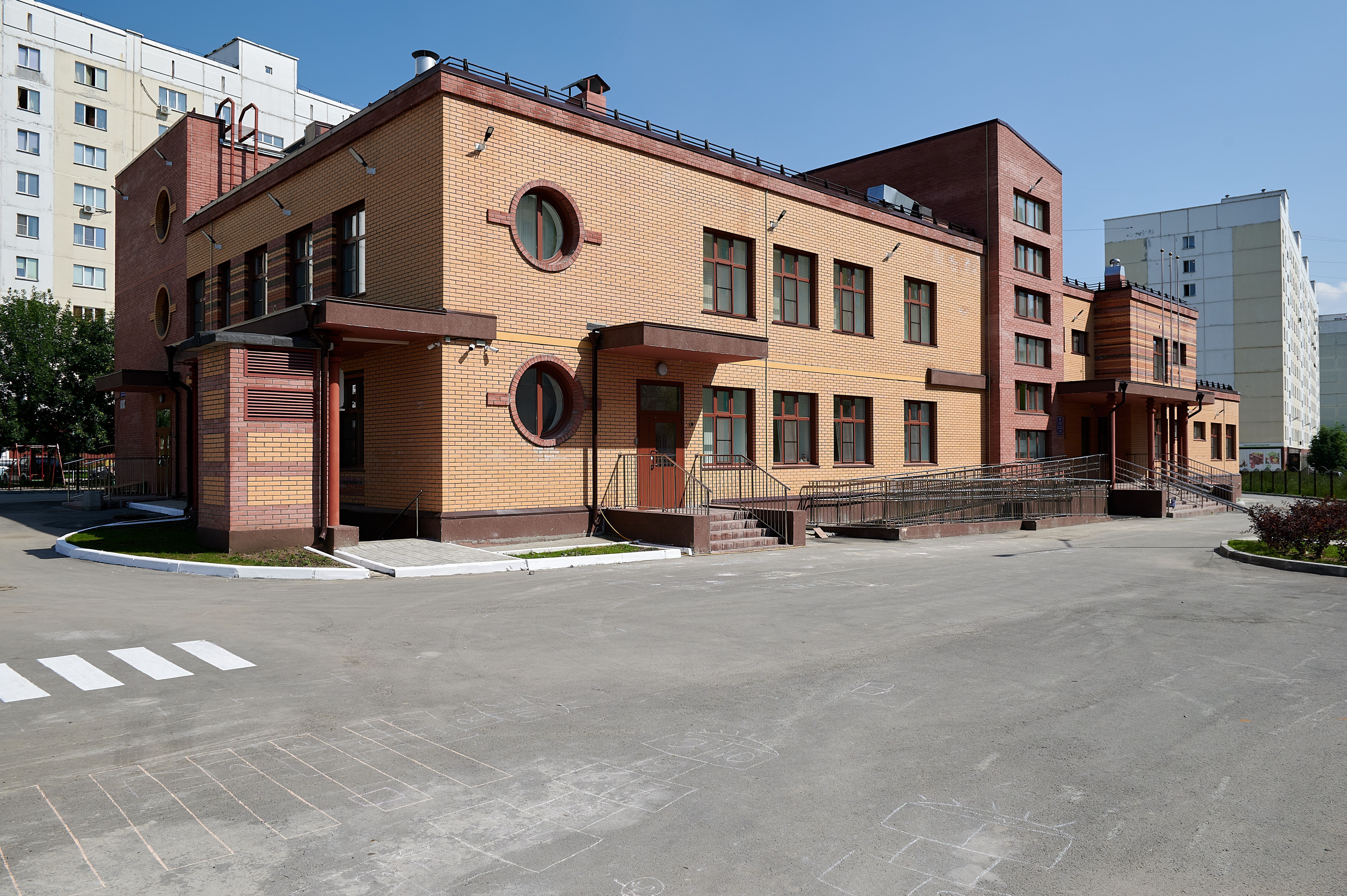 Кирпич керамический лицевой Ликолор соломенный гладкий 1 НФ – купить по низкой цене в Екатеринбурге в интернет-магазине Стройснаб Кирпич керамический лицевой Ликолор соломенный гладкий 1 НФ в Екатеринбурге