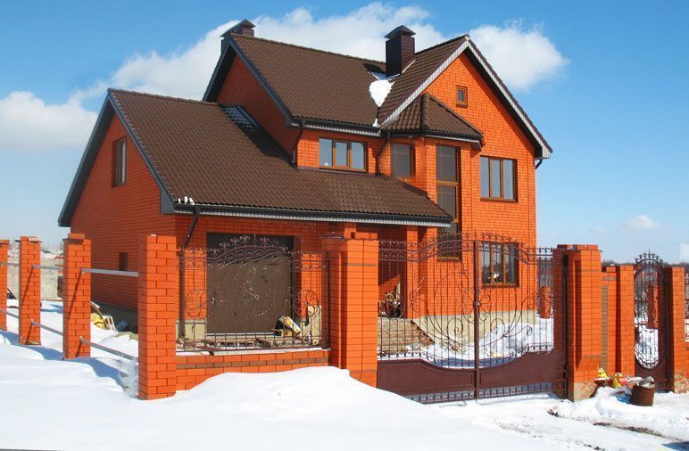 Кирпич керамический лицевой ОСМиБТ красный гладкий 1 НФ – купить по низкой цене в Екатеринбурге в интернет-магазине Стройснаб Кирпич керамический лицевой ОСМиБТ красный гладкий 1 НФ в Екатеринбурге