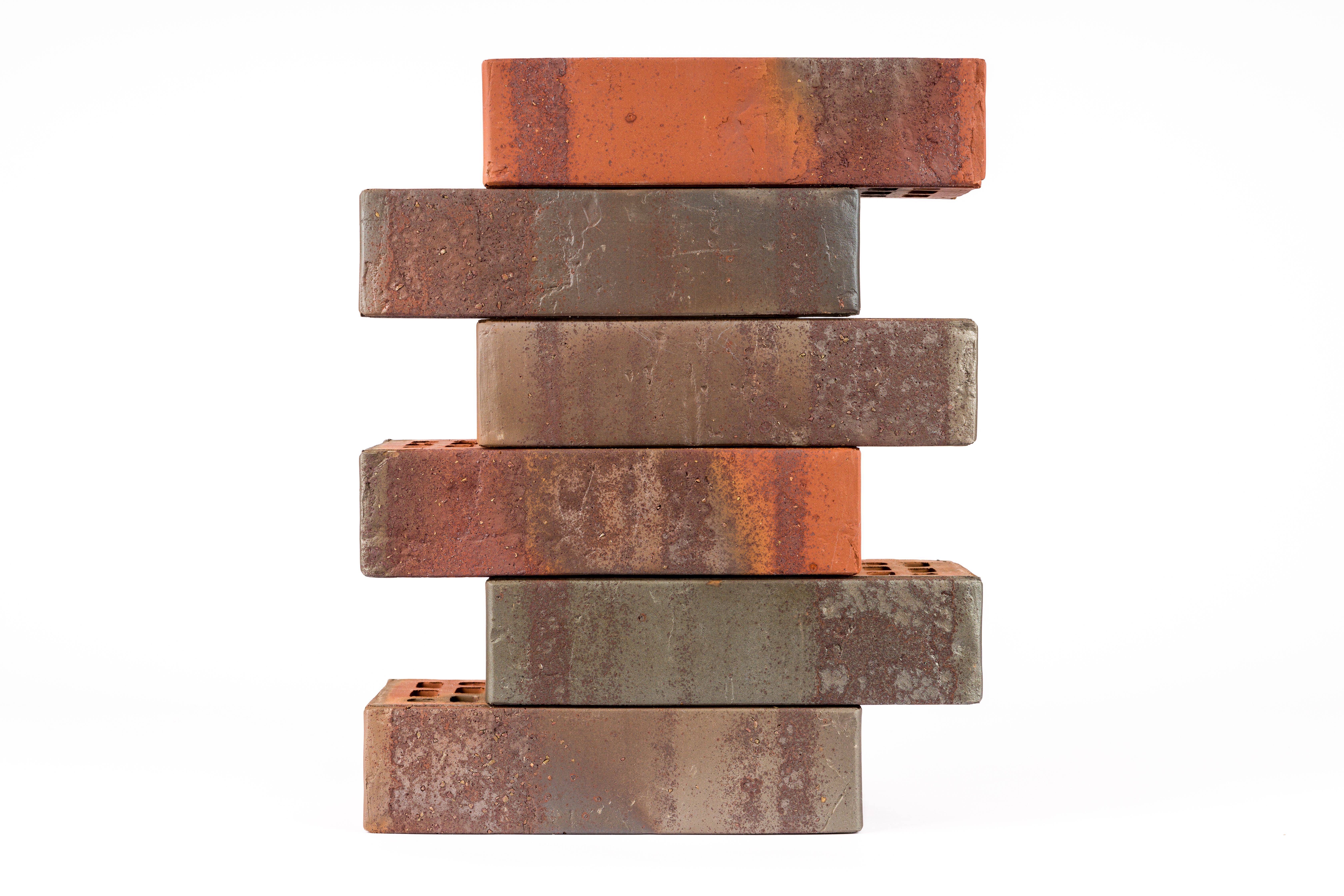 Кирпич керамический лицевой Ликолор Тайга Вулканы Хранитель тишины 0,7 НФ – купить по низкой цене в Екатеринбурге в интернет-магазине Стройснаб Кирпич керамический лицевой Ликолор Тайга Вулканы Хранитель тишины 0,7 НФ в Екатеринбурге