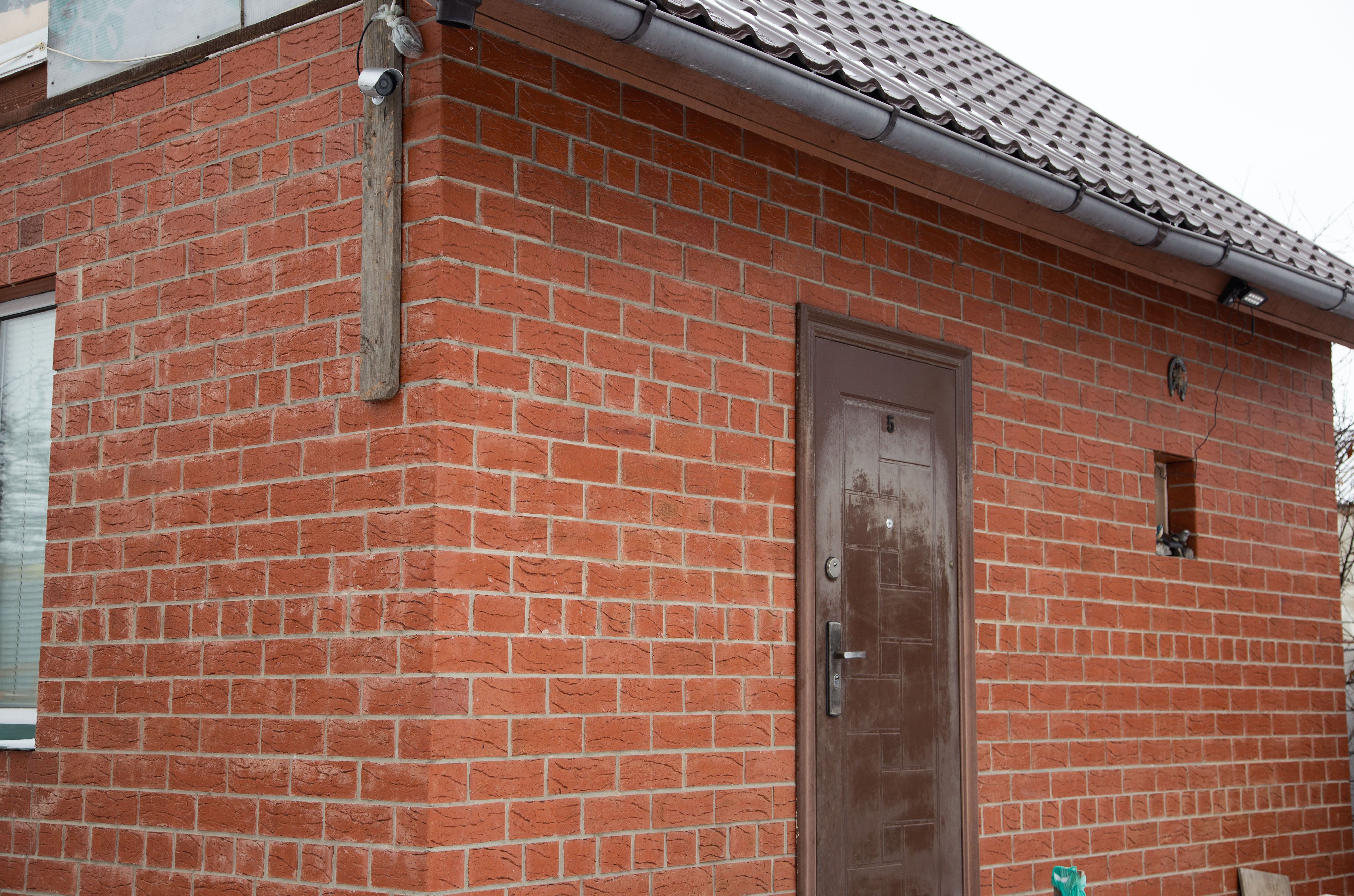 Кирпич керамический Фурбау утолщенный Красный Рустика Меланж – купить по низкой цене в Екатеринбурге в интернет-магазине Стройснаб Кирпич керамический Фурбау утолщенный Красный Рустика Меланж в Екатеринбурге