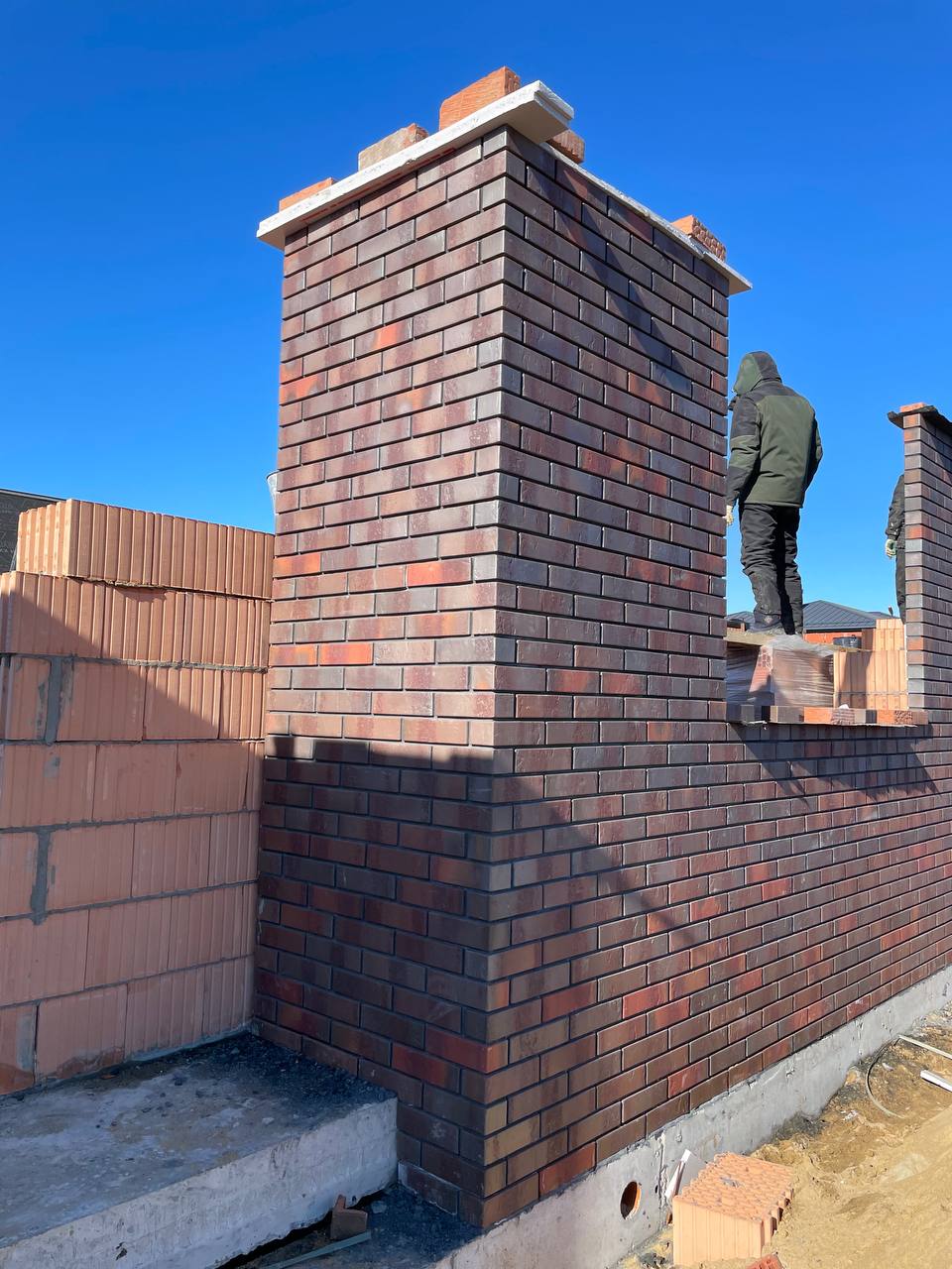 Кирпич керамический лицевой Ликолор Тайга Вулканы Хранитель тишины 0,7 НФ – купить по низкой цене в Екатеринбурге в интернет-магазине Стройснаб Кирпич керамический лицевой Ликолор Тайга Вулканы Хранитель тишины 0,7 НФ в Екатеринбурге