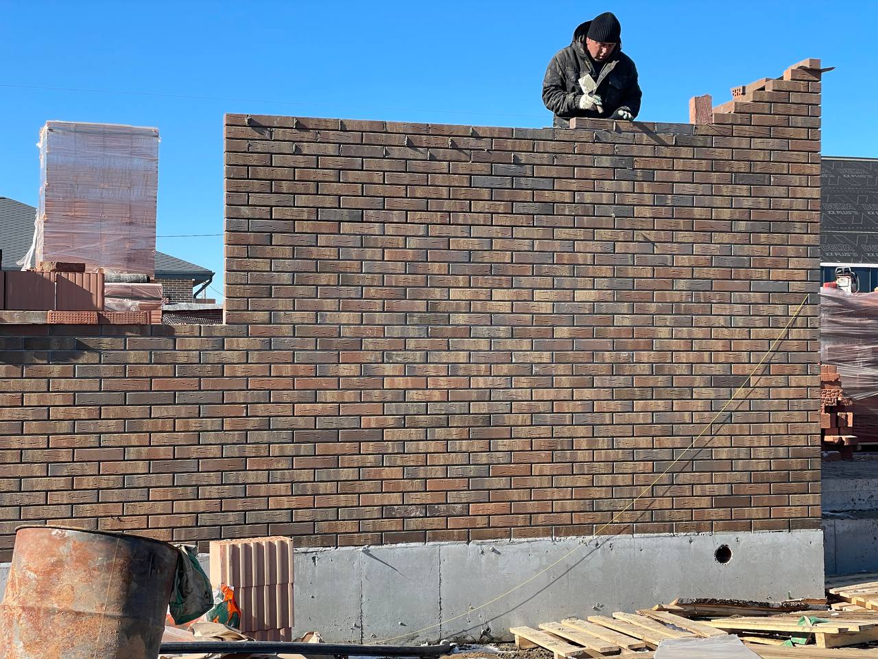 Кирпич керамический лицевой Ликолор Тайга Вулканы Дар земли 1 НФ – купить по низкой цене в Екатеринбурге в интернет-магазине Стройснаб Кирпич керамический лицевой Ликолор Тайга Вулканы Дар земли 1 НФ в Екатеринбурге