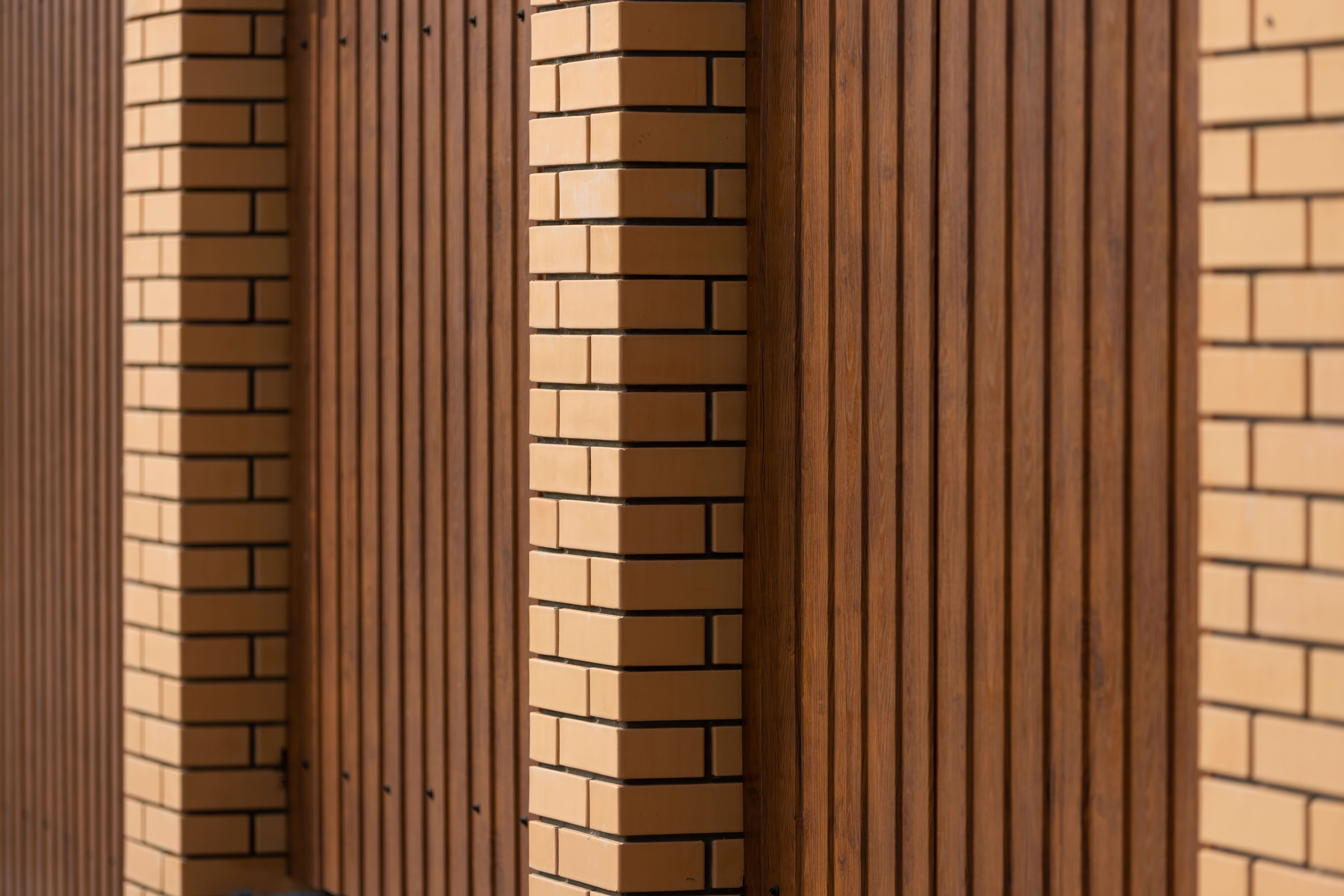 Кирпич керамический лицевой Ликолор соломенный гладкий 1 НФ – купить по низкой цене в Екатеринбурге в интернет-магазине Стройснаб Кирпич керамический лицевой Ликолор соломенный гладкий 1 НФ в Екатеринбурге