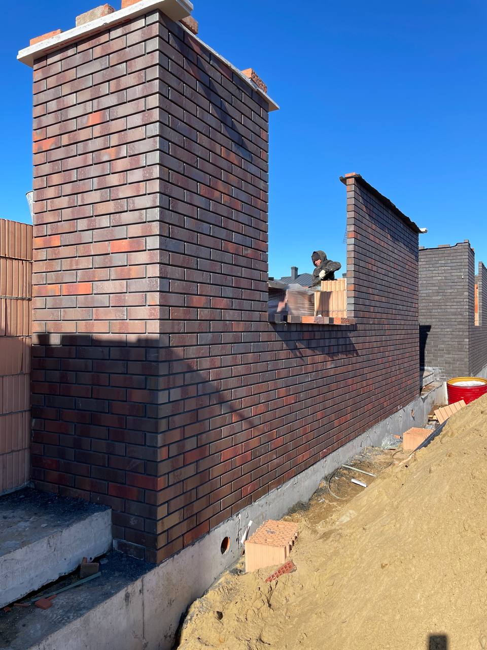 Кирпич керамический лицевой Ликолор Тайга Вулканы Хранитель тишины 0,7 НФ – купить по низкой цене в Екатеринбурге в интернет-магазине Стройснаб Кирпич керамический лицевой Ликолор Тайга Вулканы Хранитель тишины 0,7 НФ в Екатеринбурге