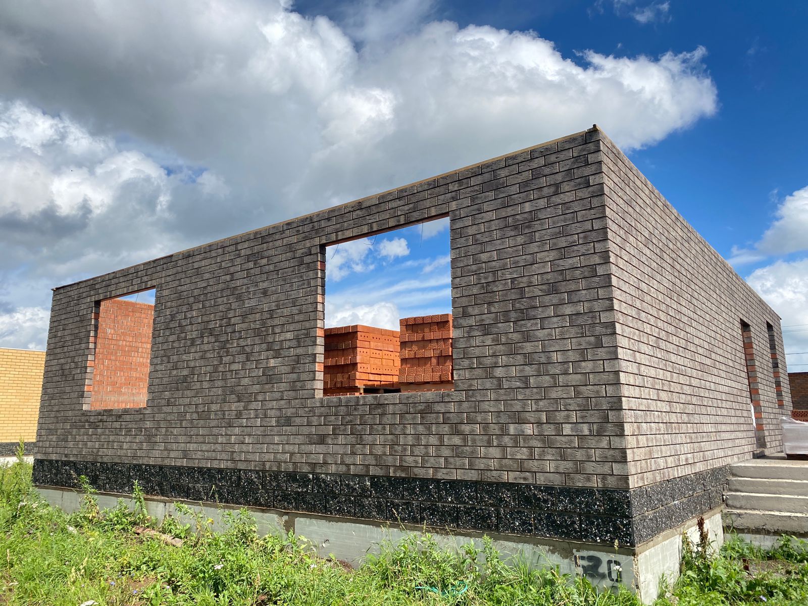 Кирпич керамический Фурбау утолщенный Туман – купить по низкой цене в Екатеринбурге в интернет-магазине Стройснаб Кирпич керамический Фурбау утолщенный Туман в Екатеринбурге