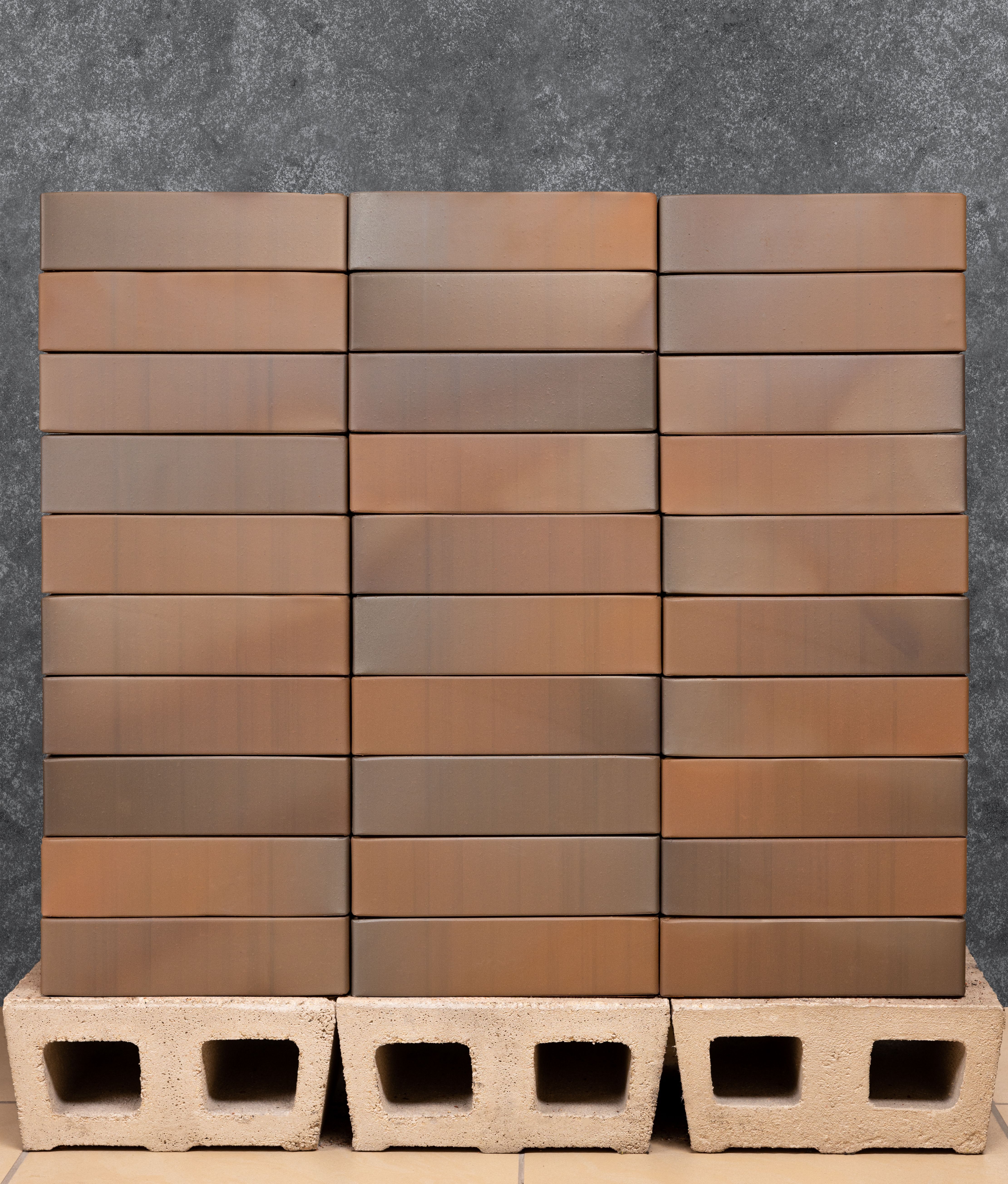 Кирпич керамический лицевой Ликолор флеш гладкий 1 НФ – купить по низкой цене в Екатеринбурге в интернет-магазине Стройснаб Кирпич керамический лицевой Ликолор флеш гладкий 1 НФ в Екатеринбурге