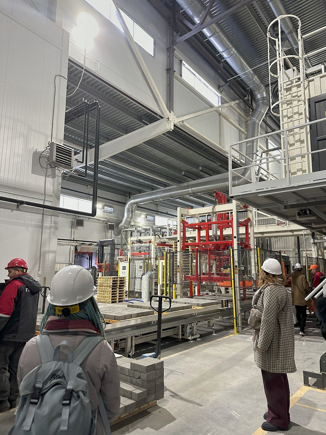 Экскурсия на новый завод «Поревит» в Екатеринбурге: вдохновение для застройщиков и проектировщиков. Экскурсия на новый завод «Поревит» в Екатеринбурге: вдохновение для застройщиков и проектировщиков.