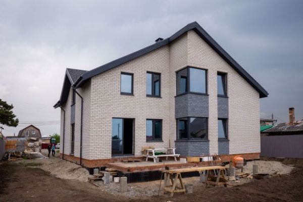 Кирпич силикатный Поревит одинарный лицевой пустотелый серый в Екатеринбурге