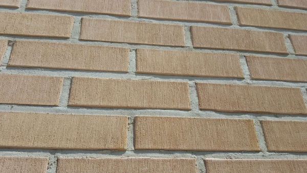 Кирпич керамический лицевой ЖКЗ слоновая кость бархат 1 НФ – купить по низкой цене в Екатеринбурге в интернет-магазине Стройснаб Кирпич керамический лицевой ЖКЗ слоновая кость бархат 1 НФ в Екатеринбурге