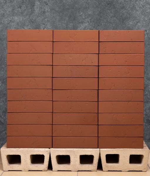 Кирпич керамический лицевой Ликолор бордо лава 1 НФ – купить по низкой цене в Екатеринбурге в интернет-магазине Стройснаб Кирпич керамический лицевой Ликолор бордо лава 1 НФ в Екатеринбурге