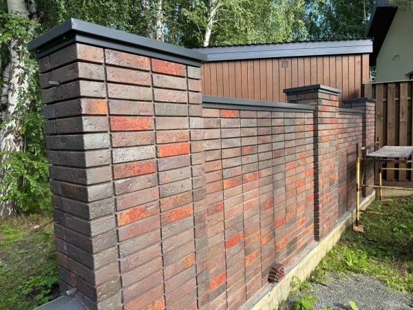 Кирпич керамический лицевой Ликолор Тайга антрацит магма 0,7 НФ – купить по низкой цене в Екатеринбурге в интернет-магазине Стройснаб Кирпич керамический лицевой Ликолор Тайга антрацит магма 0,7 НФ в Екатеринбурге