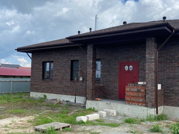 Кирпич керамический лицевой Ликолор Тайга морион север гладкий 0,7 НФ – купить по низкой цене в Екатеринбурге в интернет-магазине Стройснаб Кирпич керамический лицевой Ликолор Тайга морион север гладкий 0,7 НФ в Екатеринбурге