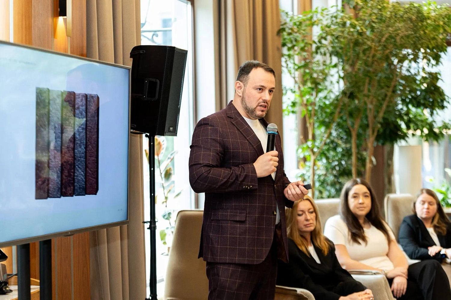 «СтройСнаб» представил новые решения для архитекторов и проектировщиков Урала «СтройСнаб» представил новые решения для архитекторов и проектировщиков Урала