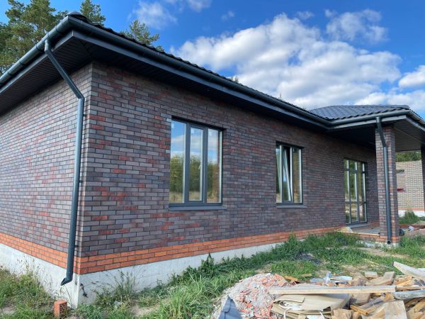 Кирпич керамический лицевой Ликолор Тайга антрацит лава 1 НФ – купить по низкой цене в Екатеринбурге в интернет-магазине Стройснаб Кирпич керамический лицевой Ликолор Тайга антрацит лава 1 НФ в Екатеринбурге